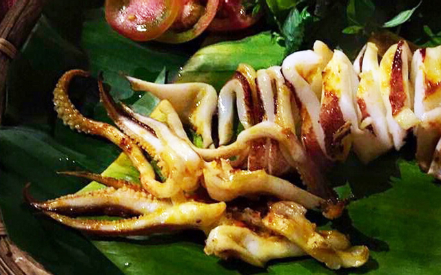 Làng Biển Restaurant - Trần Phú