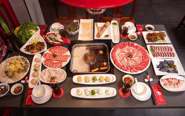Hutong - Hot Pot Paradise - Royal City