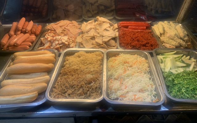 Bún đậu chả cốm nem rán
