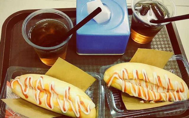 Hotdog Station - Tôn Quang Phiệt