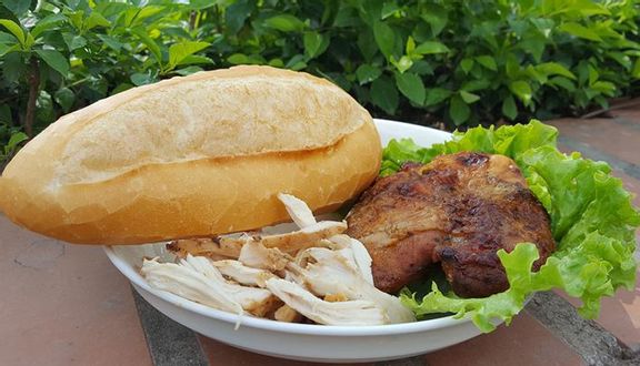 2 Bánh mì Trứng tặng kèm 1 Sữa
