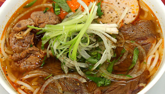 Hoàng Tú - Bún Bò Giò Heo Huế
