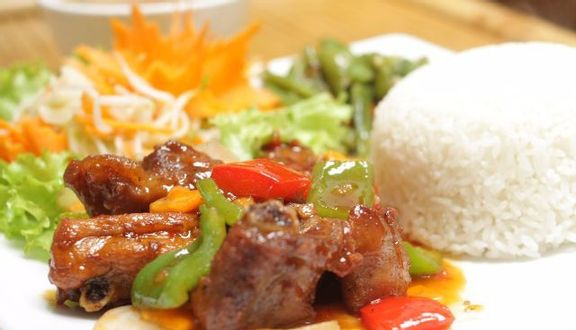 Hoàng Thành - Cơm Gà & Cơm Sườn