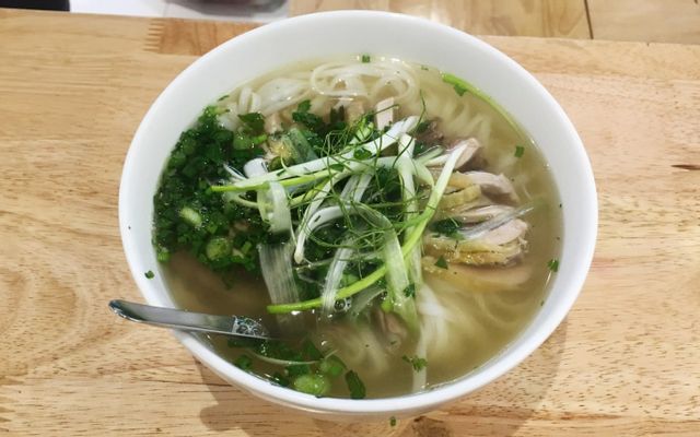 Hoàng Long - Phở Gà Chặt, Bún Thang & Xôi Gà - Hàm Nghi