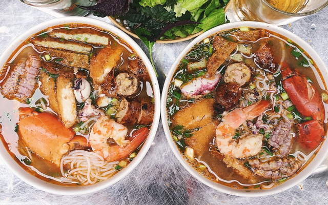 Hoàng Linh - Bún Hải Sản