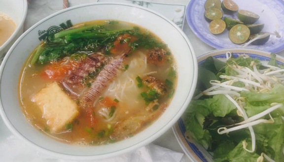 Bún Hải Sản (Có Càng Cua)