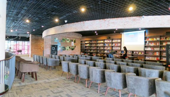 Heritage Space - Cà Phê Sách