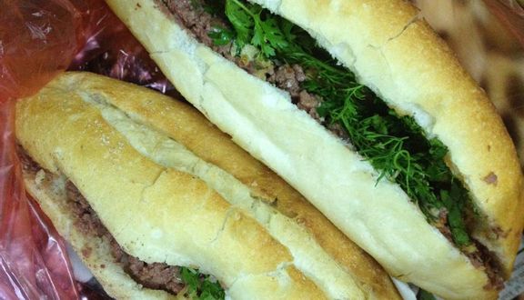 Hạnh - Bánh Mì Pate & Bánh Mì Chảo