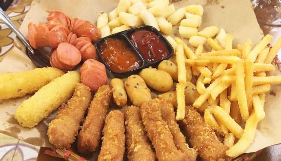 Bánh Mỳ Nem Ngô