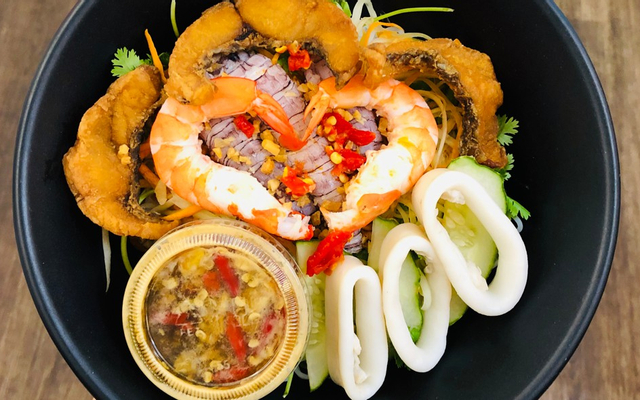 Combo 2 bún thái trộn đb  + 1 chai sữa đậu