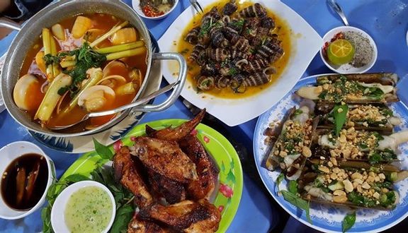 Hải Sản Gia Đình - Trấn Vũ