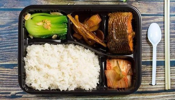 Cơm Sườn Ram Cháy Tỏi