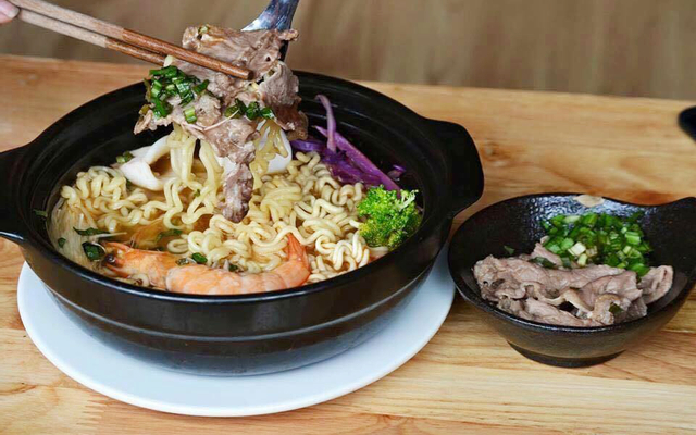 Ha Na - Mì Cay - Long Biên 1