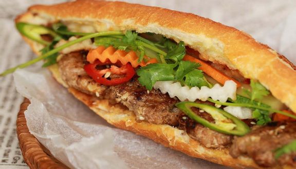 Bánh Mì Pate Trứng