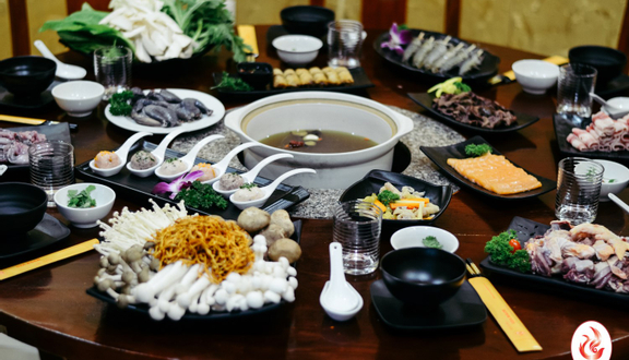 Lẩu Nấm Gia Bách