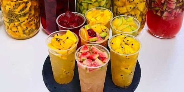 Trà Oolong Sen Sữa full topping