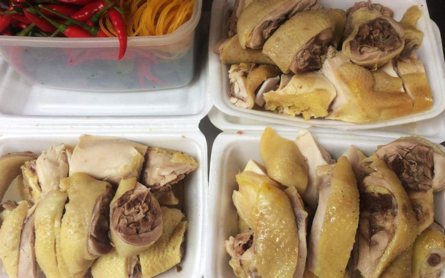 2 Gà luộc Nguyên Con