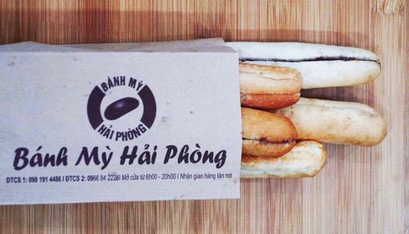 Bánh Mì Pate Chả Quế