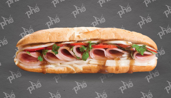 Bánh Mì Đen Nhân Gà Nướng