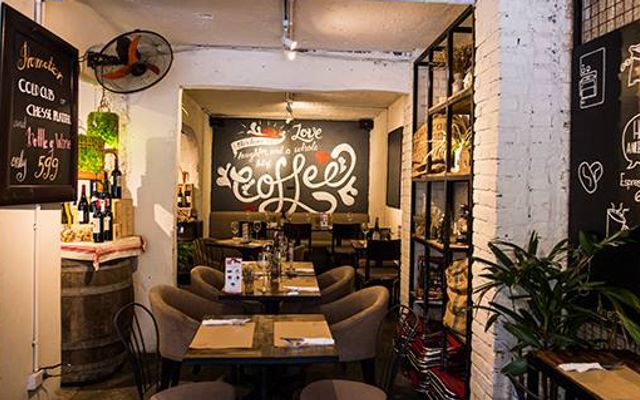 EMM'S French Bistro - Trần Huy Liệu