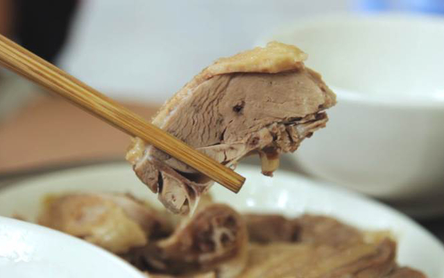Ngan  luộc - nửa con