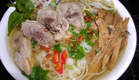 Đức Béo - Chuyên Bún & Miến - Trần Hưng Đạo