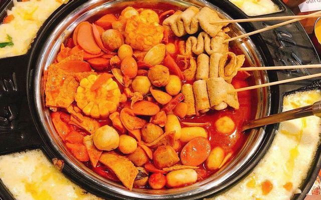 Dookki Việt Nam - Lẩu & Buffet Tokpokki - Vincom Plaza Skylake