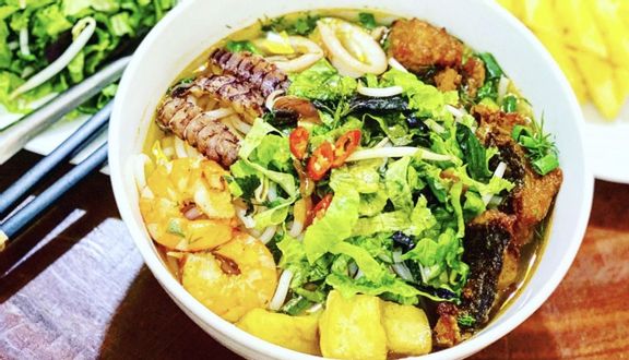 Mỳ Trộn Hải Sản