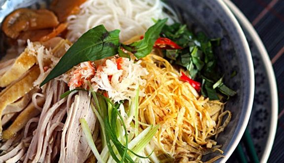 Phở trộn gà
