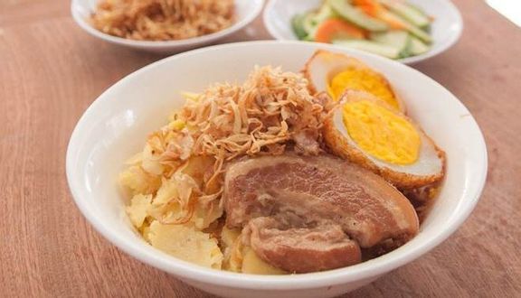 Xôi xúc xích lạp xườn
