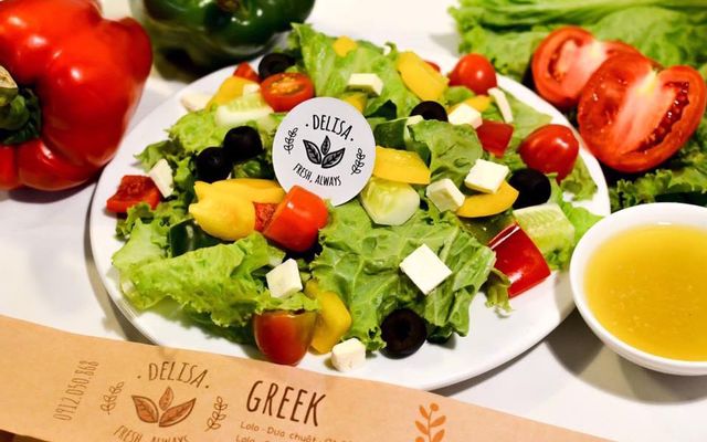 Salad Mì Ý Caesar Gà