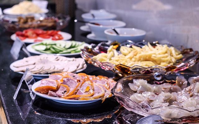 Trứng ốp la + bánh mì