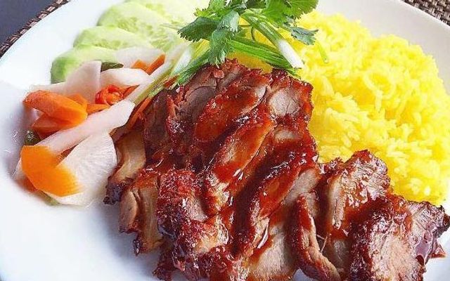 Cơm vịt quay Quảng Đông và trà bất kỳ tuỳ chọn