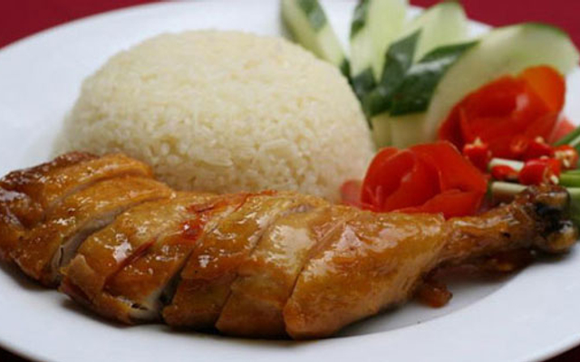 Cơm Đùi Gà Xé Xào
