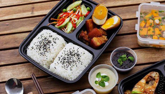 Cơm Gia Đình - Hoàng Ngọc Phách