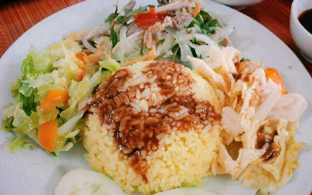 Cơm gà chiên xù