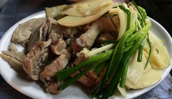 Ngan Luộc Chặt 1/4 Con