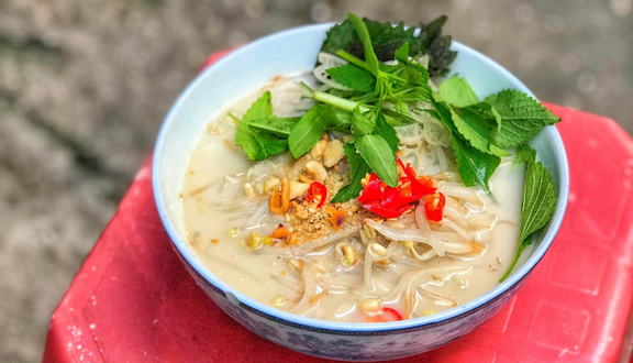 Cô Xuyến - Bánh Đúc Nộm