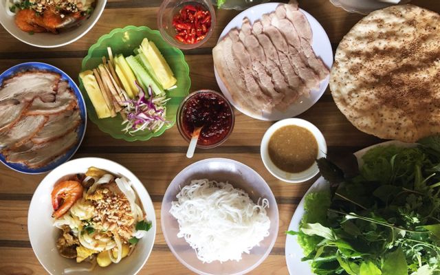 Cò Quán - Bánh Tráng Cuốn Thịt Heo - Nguyễn Văn Cừ