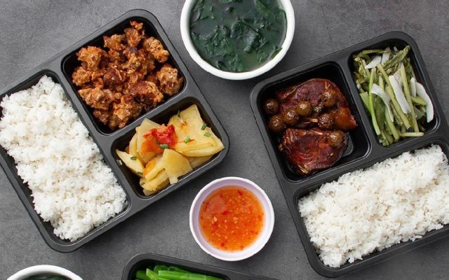 Cô Mỹ - Cơm Văn Phòng - Hoàng Ngọc Phách