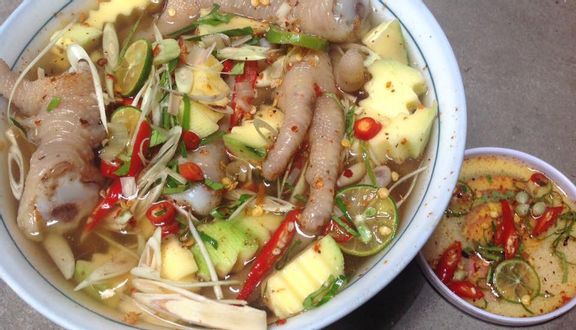 COMBO2 Chân gà nguyên xương trộn cay to + Chân gà rút xương nhỏ + 1 Nước Me