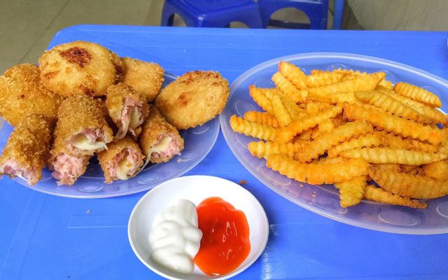 Cô Hằng - Bánh Gà 269 & Đồ Ăn Vặt