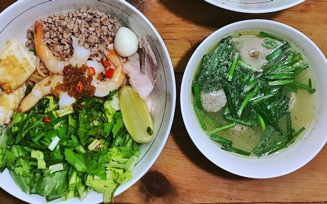Cô Ba - Hủ Tiếu Sài Gòn