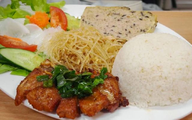 Cơm Sườn & Phá Lấu - Nguyễn Hoàng