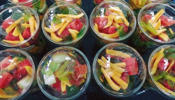 Combo  2 chè tặng 1 sữa chua hoa quả