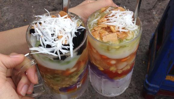 Chè Thập Cẩm & Bánh Mì - Lương Thế Vinh