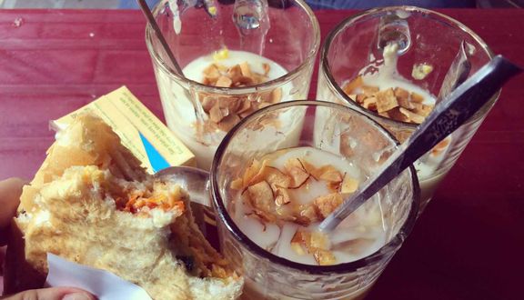 Chè & Tào Phớ - Đại Học Thương Mại