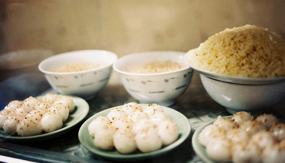 Chè & Bánh Trôi - Chân Cầm