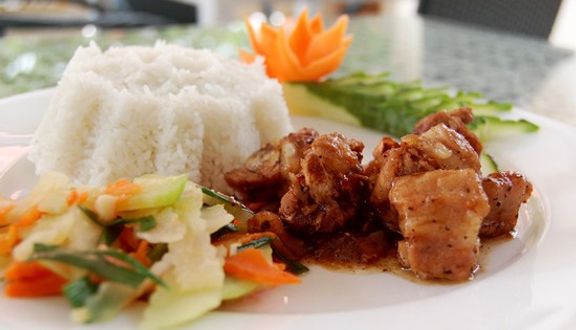 Cơm Cá Om Giềng