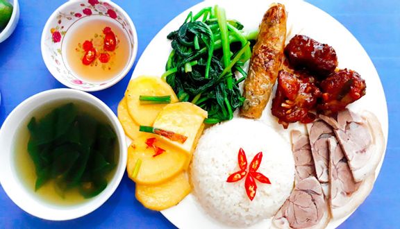 Cơm Gà Rang Sả, Chả Giò Rim Hành